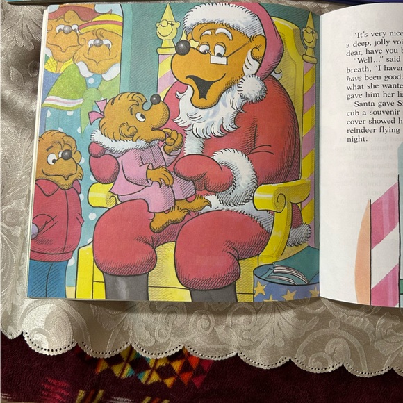 SALE! Berenstain Bears Children’s Christmas Books plus Blackboard Bear Book - Picture 8 of 10